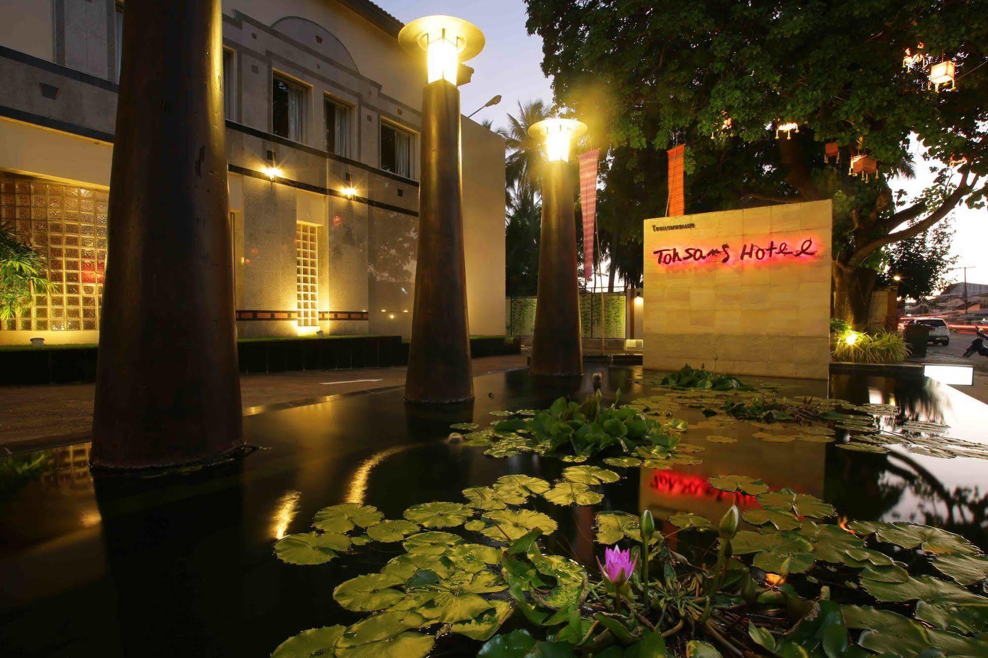 Tohsang Heritage Ubon Ratchathani Hotel Exterior foto
